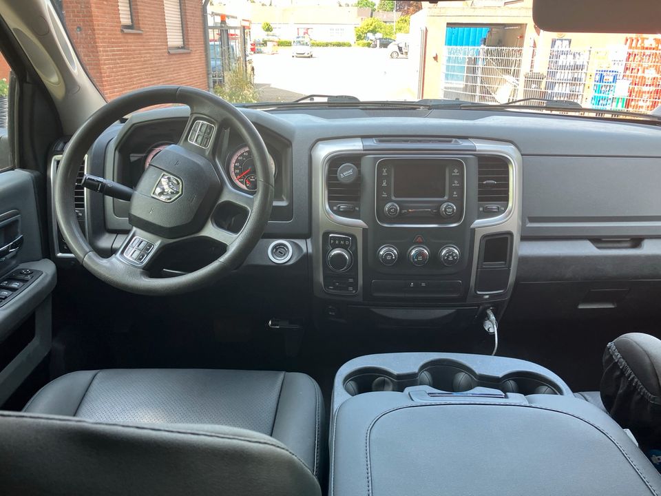 Dodge RAM 1500 CrewCab 3.0 Eco Diesel Offroad in Kamen