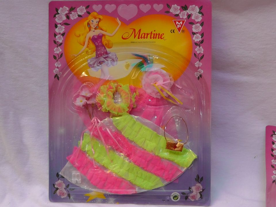 Martine-Kleid für Barbie oder andere Puppen aus den 90er-Jahren in Calden