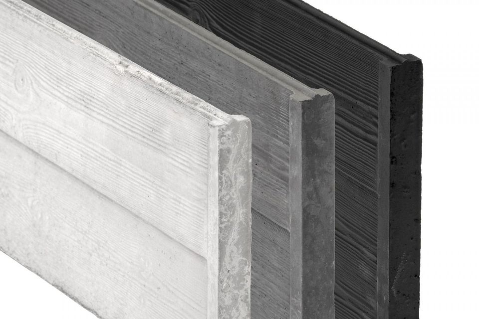 Betonprofilplatten für Zaungestaltung mit Holzzäunen kombinierbar in Wardenburg