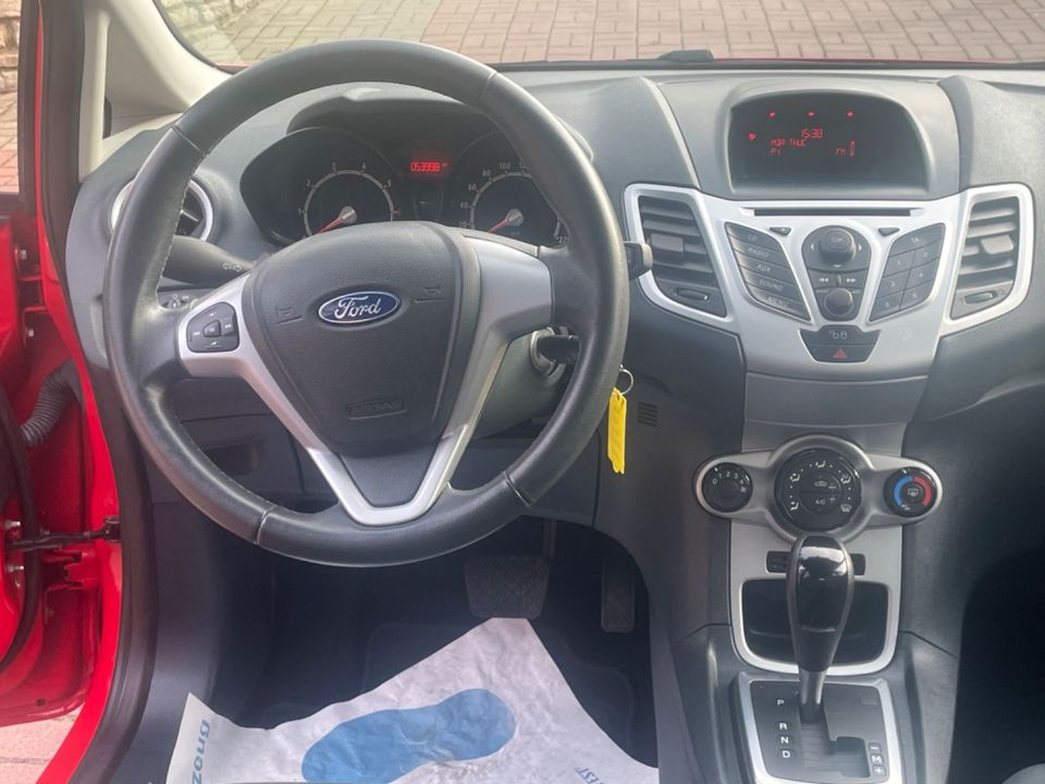 Ford Fiesta Automatik 1. Hand PDC  HU/AU Service neu in Apolda