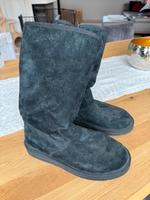 UGG Boots UNGETRAGEN Gr. 39 Bayern - Zangberg Vorschau