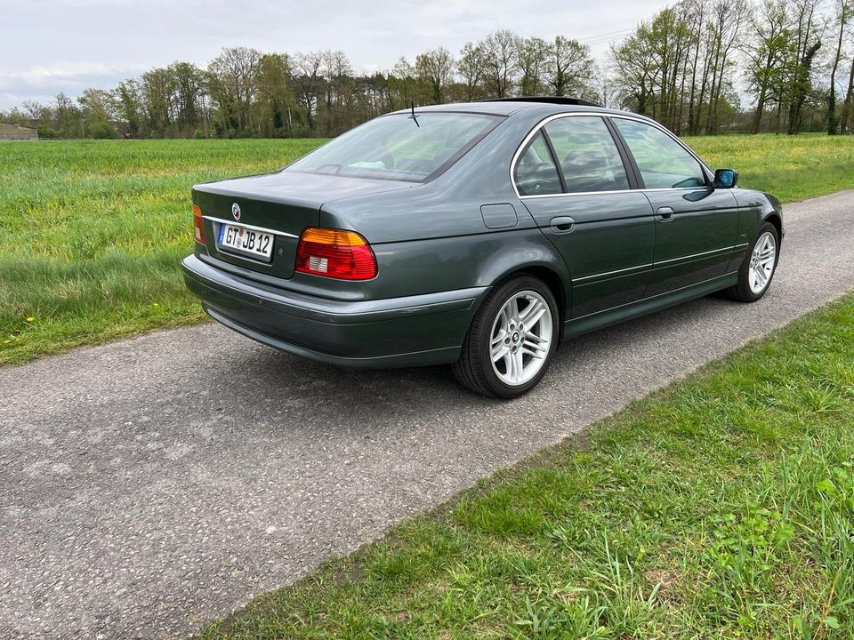 BMW 520 i Facelift sehr sauber aus 2 Hand in Verl