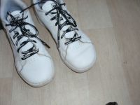 Adidas Sneaker weiß Gr. 38 fester Schuh Turnschuh fest Thüringen - Schwarzbach bei Eisfeld Vorschau