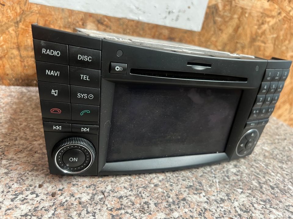 Mercedes Benz W211 W219 MOPF Headunit NaviRechner A2119060700 in Bottrop