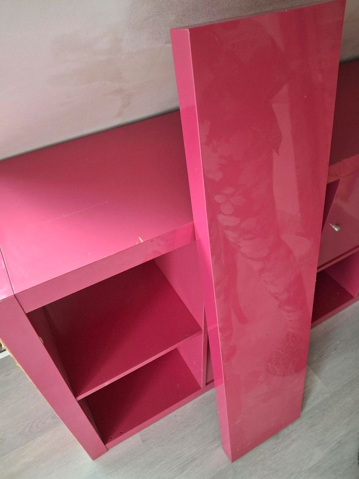 Ikea Kallax Pink lack in Schöffengrund