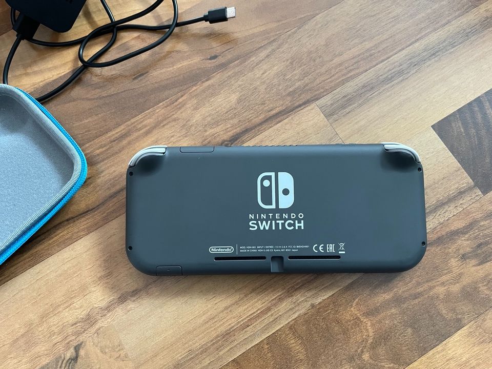 Nintendo Switch Lite in Berngau