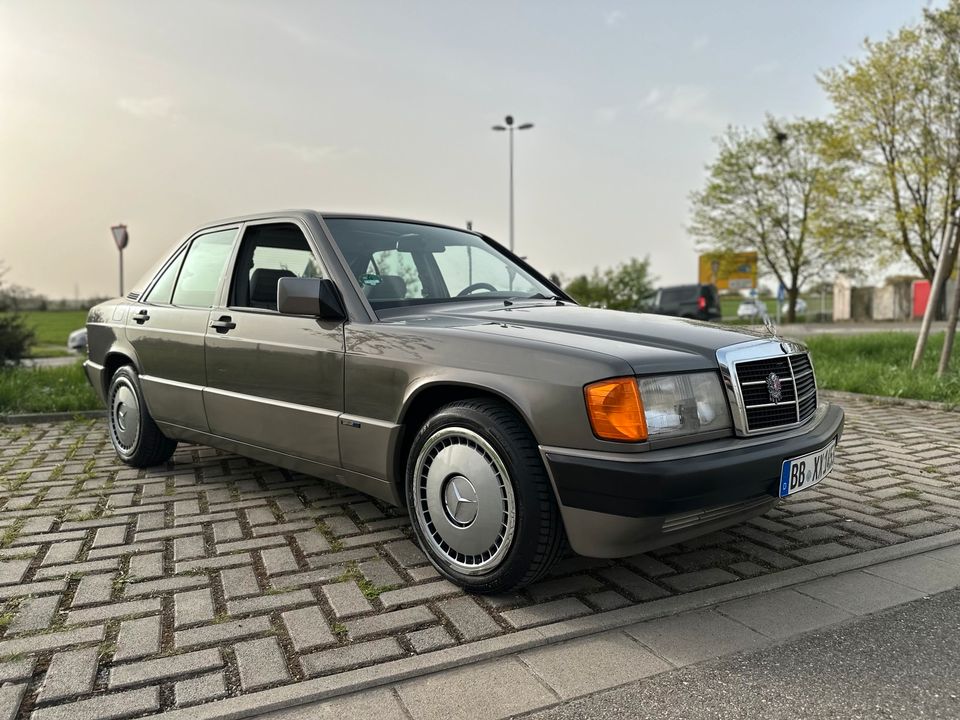 Mercedes 190 W201 2.0 Automatik in Nufringen
