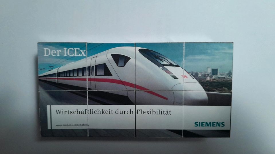 ICEx Werbewürfel in Berlin