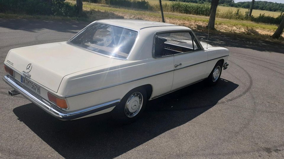 Mercedes250CE w114/8er daily driver  Oldtimer TÜV und H Zulassung in Wassenberg