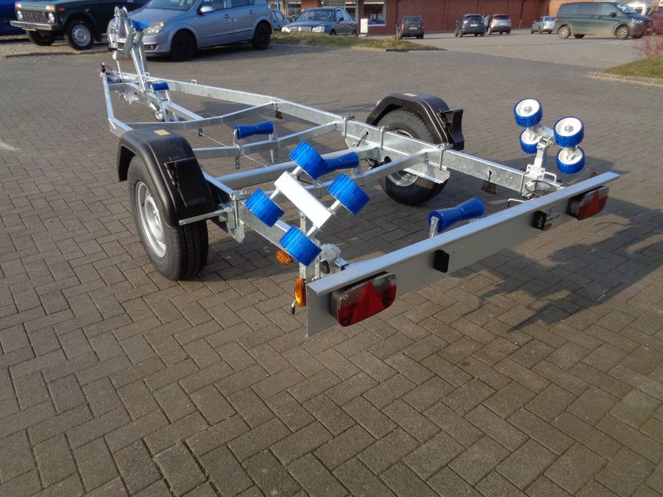 Böckmann TPV BA 1300-R 1300Kg Bootstrailer für Boote bis 5,80m in Kappeln