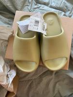 Yeezy Slides Duisburg - Duisburg-Mitte Vorschau