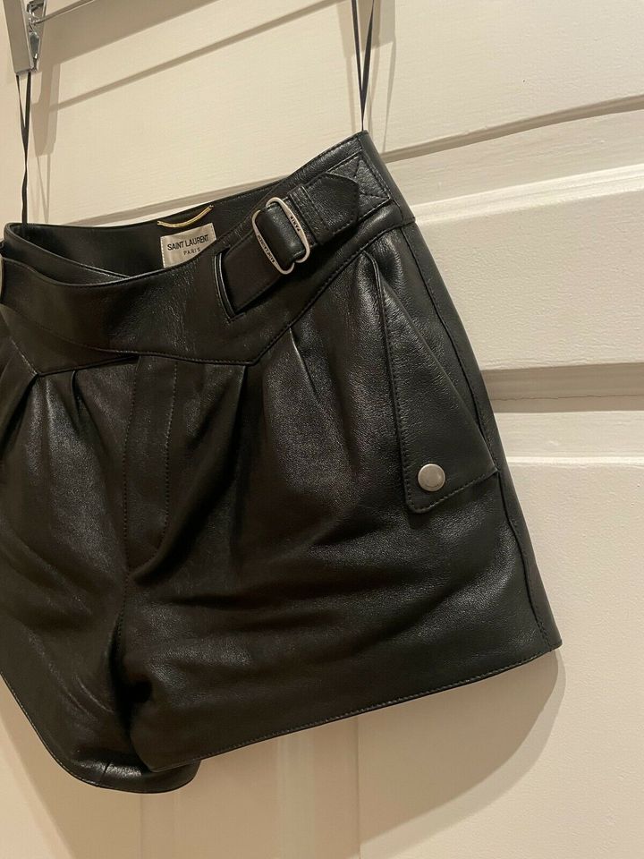 Saint Laurent YSL Echtleder Short in München