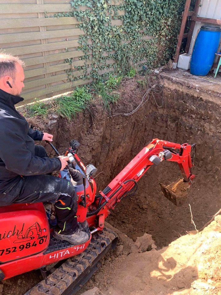 Tiefbau Gartenpflege Objektpflege Natursteinpflaster Rohrbau in Düren