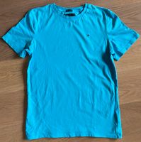 Tommy Hilfiger Stretch slim fit T-Shirt hellblau, Gr. 176, sehr g Schleswig-Holstein - Wrist Vorschau