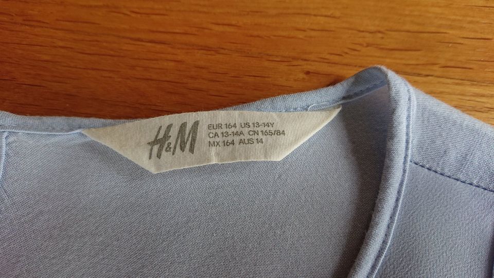 festl.Top mit Rüschen "H&M" Gr.164 in Garrel