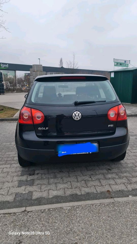 Volkswagen Golf 5 in Auenwald