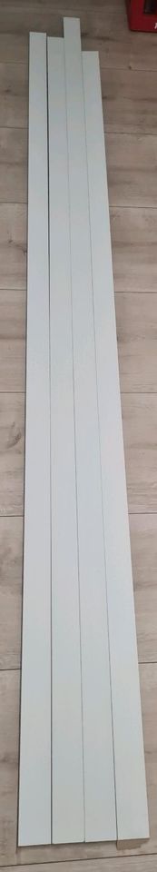 Holzleisten weiß 2m lang - 4 Stück in Voerde (Niederrhein)