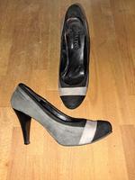 Italienische Pumps für Damen Gr. 40 Wildleder Bayern - Erlangen Vorschau