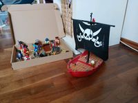 Playmobil Piratenschiff, 11 Figuren, 2 Schatztruhen Düsseldorf - Benrath Vorschau