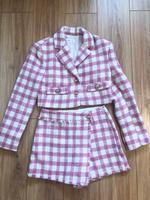 Mng Tweed Boucle zweit Teile Set ( crop Blazer + Skort) S neu Hessen - Rödermark Vorschau