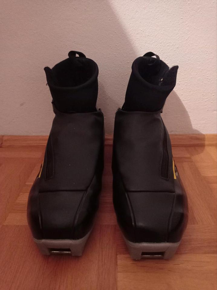 Salomon Klassik Carbon Chassis Langlauf Schuhe Größe 44 2/3 in Marktoberdorf