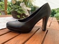 Neuwertige Pumps schwarz Größe 38 von S.Oliver , High Heels Niedersachsen - Uetze Vorschau