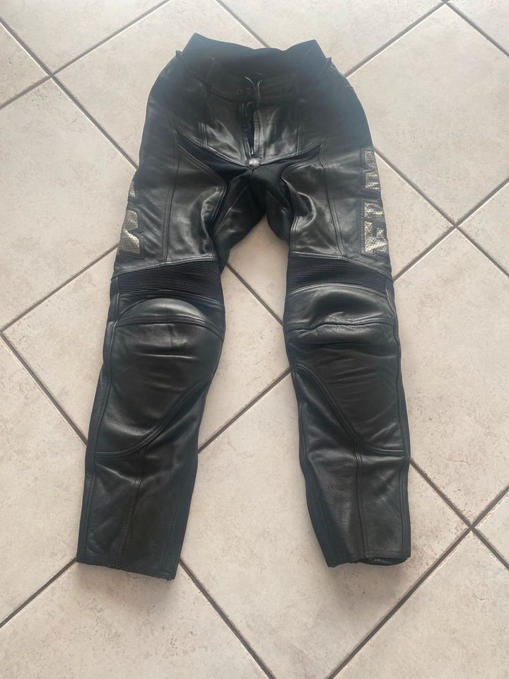 Motorrad Lederhose Ge.48 in Meerbusch