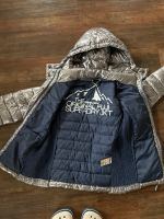 Superdry Jacke Silber Steppjacke S 36/38 glänzend Schleswig-Holstein - Poyenberg Vorschau