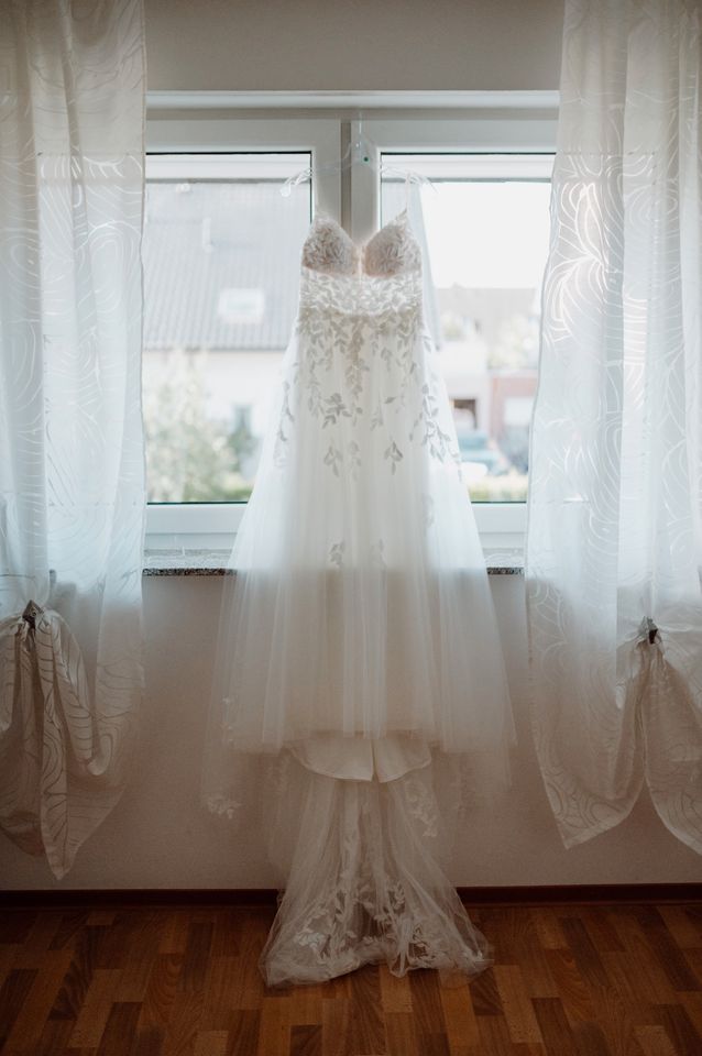 Brautkleid Hochzeitskleid | gereinigt | A-Linie | Größe S/M in Bielefeld