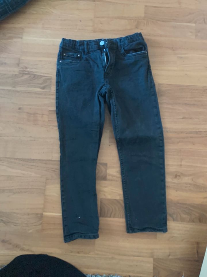 Zara Jeans Straight fit denim Gr. 152, 1x getragen in Aichach