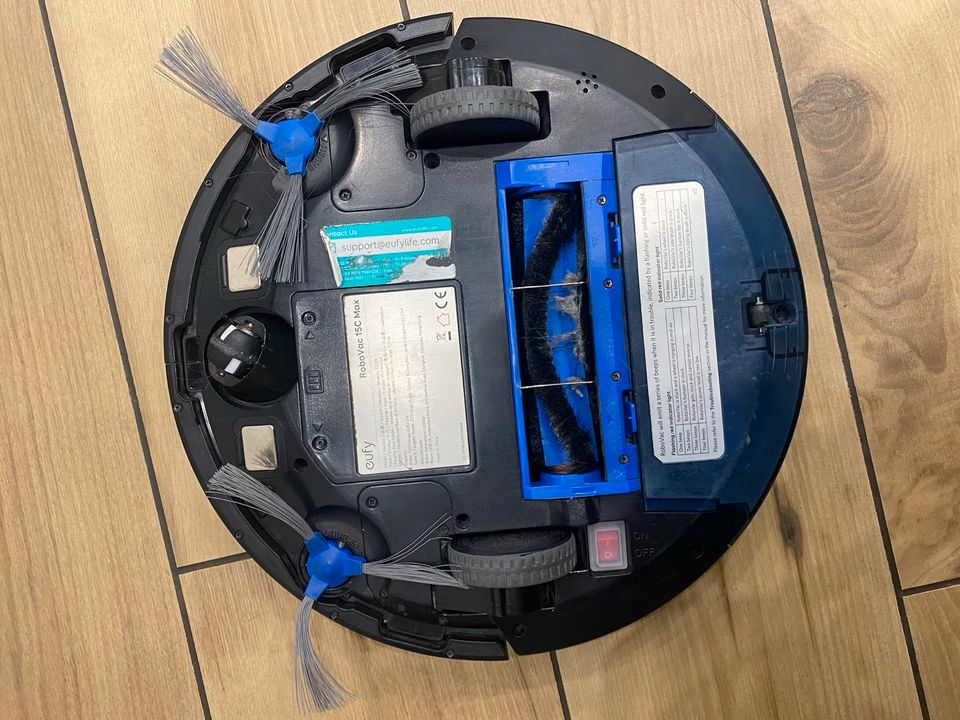 Staubsauger Roboter Eufy RoboVac 15C Max in Pulheim