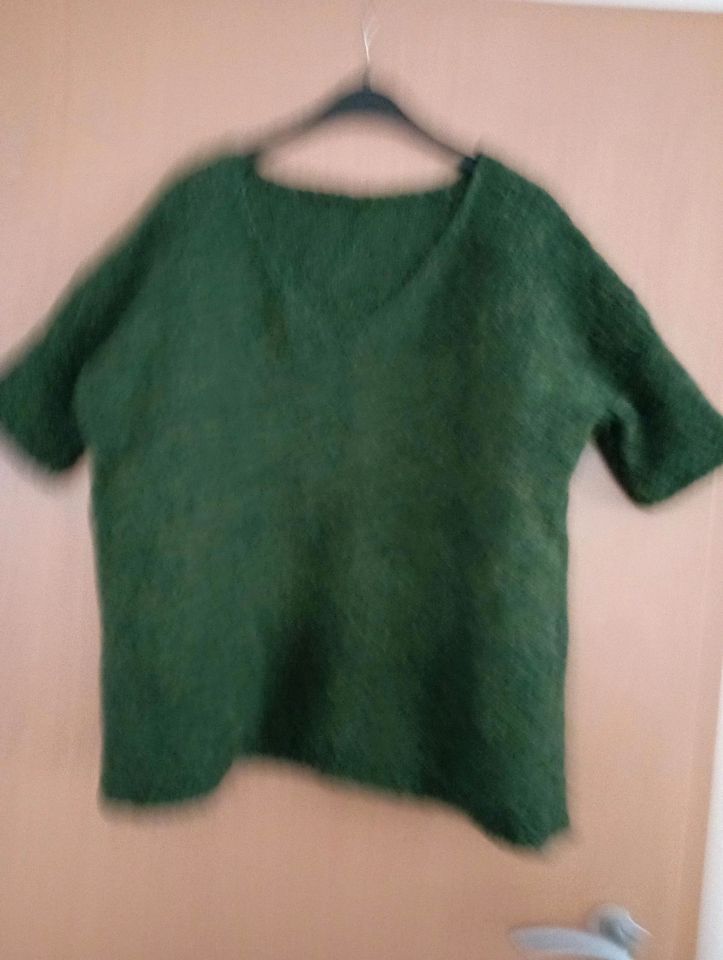 Pullover, grün, handgestrickt, Gr. 46-50 in Lotte