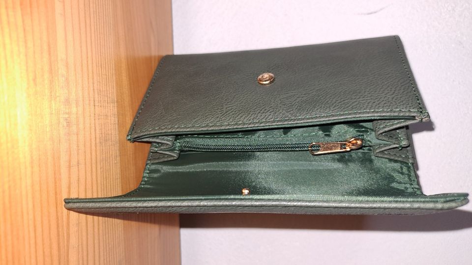 Handtasche und Geldbörse in Vechelde