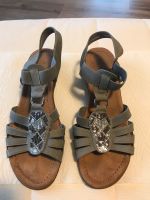 Damen Riemchen - Sandalen Gr.39 neuwertig Grau Pailletten Bayern - Bad Wörishofen Vorschau