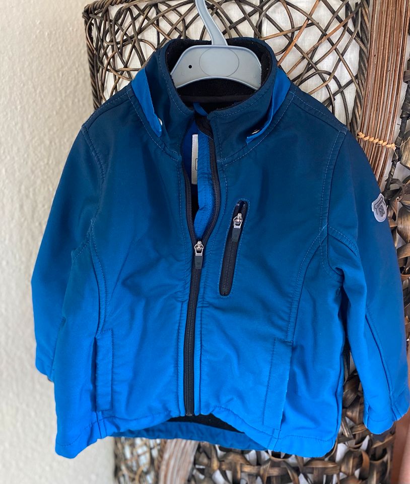 Blaue Softshell Jacke, Esprit, 92/98 in Bad Staffelstein