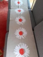 Tischläufer beige mit 5 stilisierten Blüten. My Home. Neu Niedersachsen - Wennigsen Vorschau