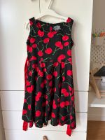 Kleid Hearts & Roses Mädchen schwarz mit Kirschen Gr 5-6 Jahre Nordrhein-Westfalen - Nümbrecht Vorschau