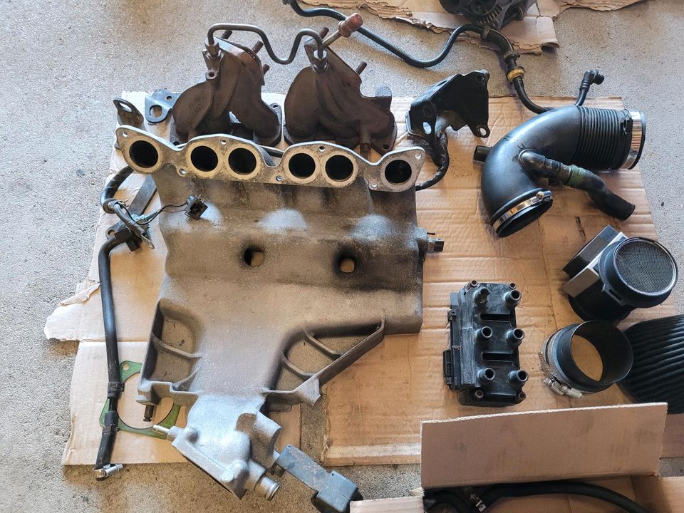 2.8 L VR6 Motor mit  Anbauteilen in Gettorf