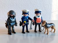 Playmobil Set aus drei Figuren 5369 + 6529 + Polizist / Polizei Berlin - Mitte Vorschau