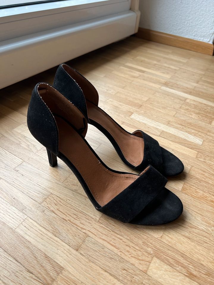 H&M / Pumps / High Heels / Schwarz / Sandalen / Grösse 39 in Weingarten