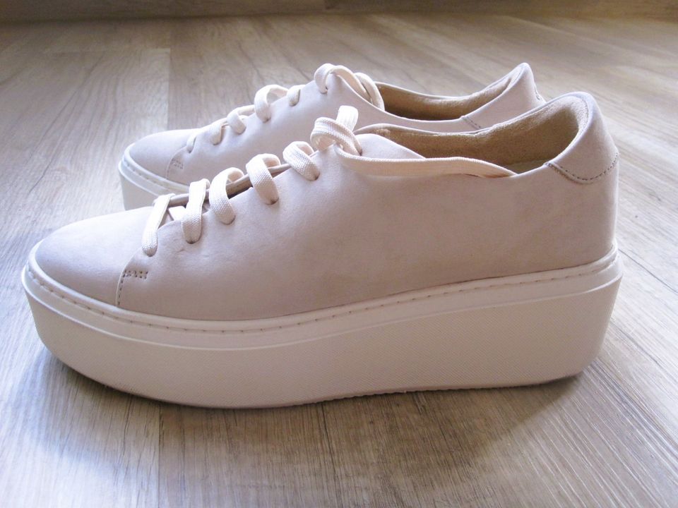 Tamaris Damen Sneaker Halbschuhe Gr.39 beige Neuwertig. in Essen