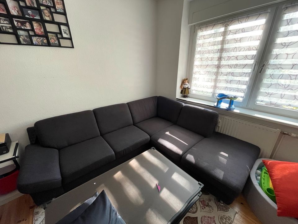 Schöne Grüße Couch in Berlin