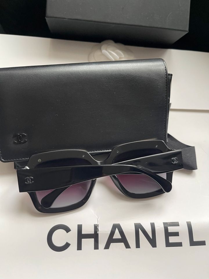 Chanel Sonnenbrille & Leder Etui in Düsseldorf