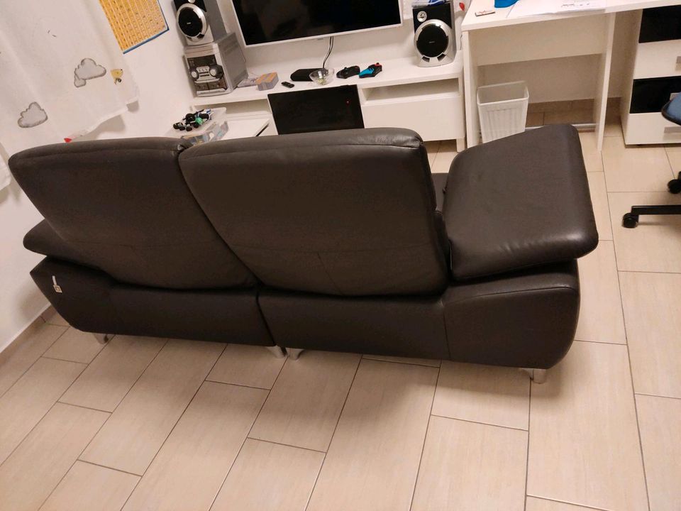 Sofa Couch Leder mit Schlaffunktion in Pressath