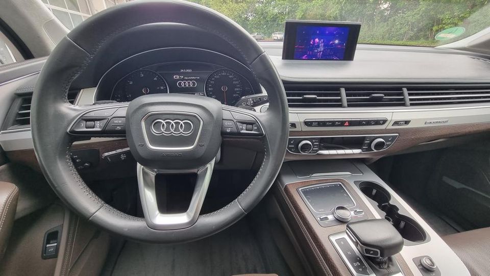 Audi Q7 3.0 TDI in Augsburg
