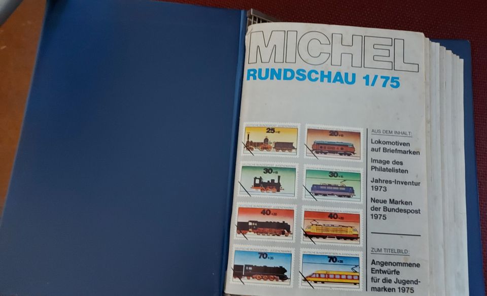4 x MICHEL-Rundschau Sammelmappe mit Heften in Buxtehude