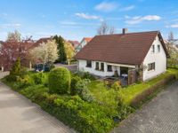 In einem beliebten Wohngebiet! Einfamilienhaus mit schönem Garten und Ausbaupotential Baden-Württemberg - Laupheim Vorschau