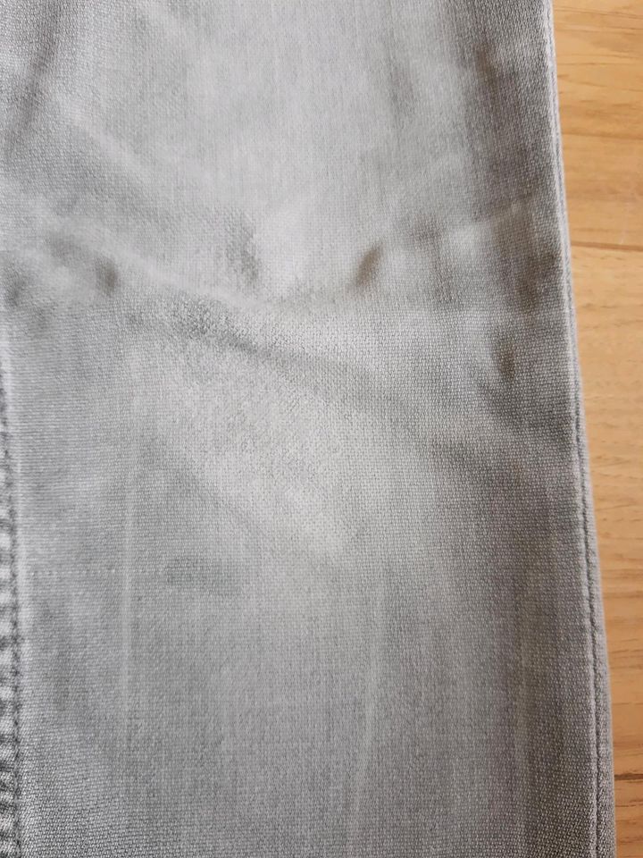 Jeans H&M Skinny fit, Größe 128 in Gunzenhausen