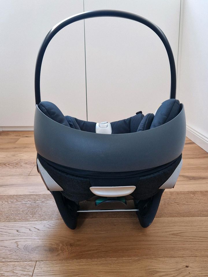 Cybex Babyschale Cloud Z2 i-Size, schwarz in Hannover