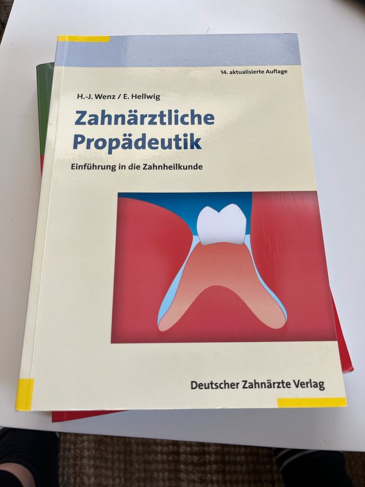Buch zahnärztliche Propädeutik in Marburg